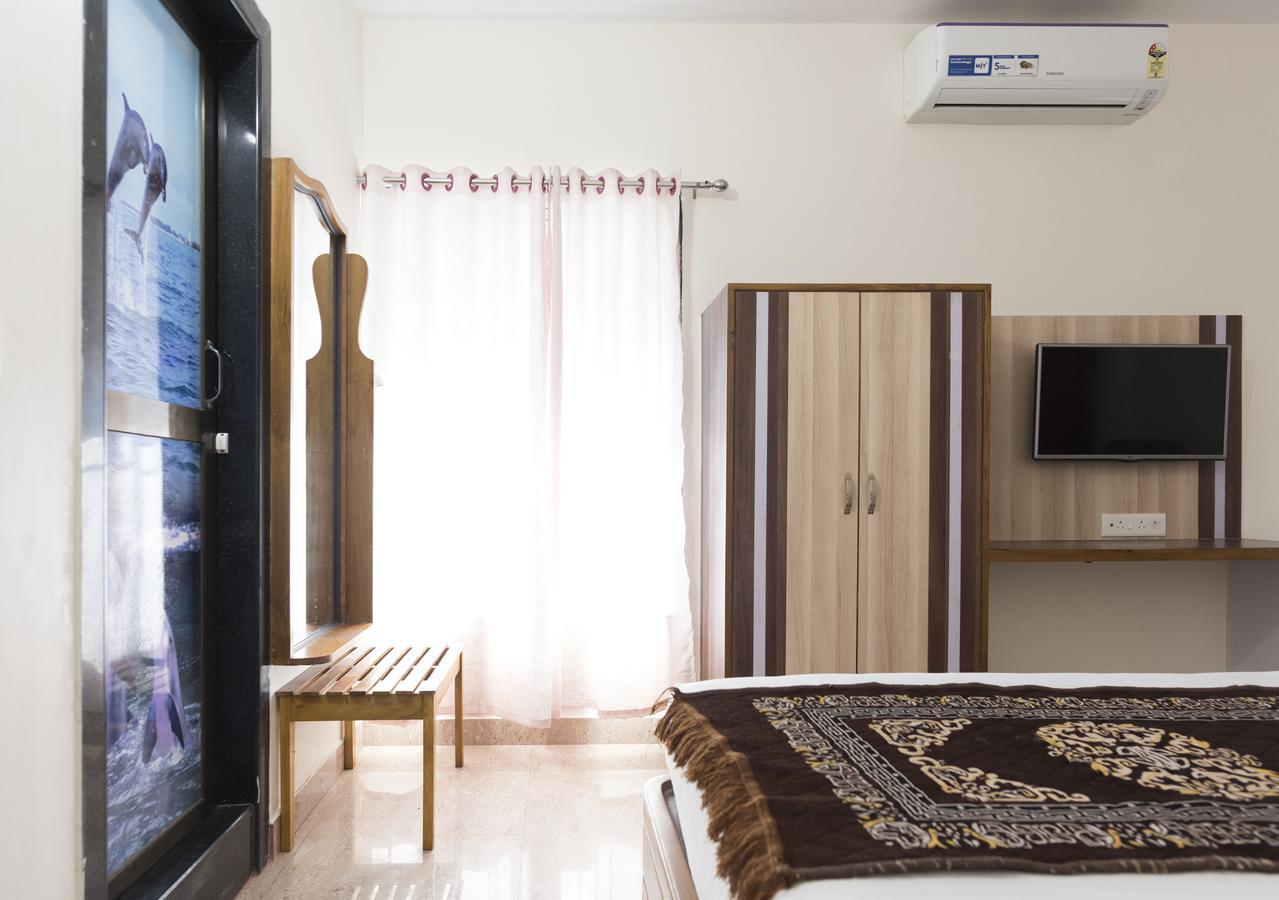 Hotel M J Residency Puri Exterior photo
